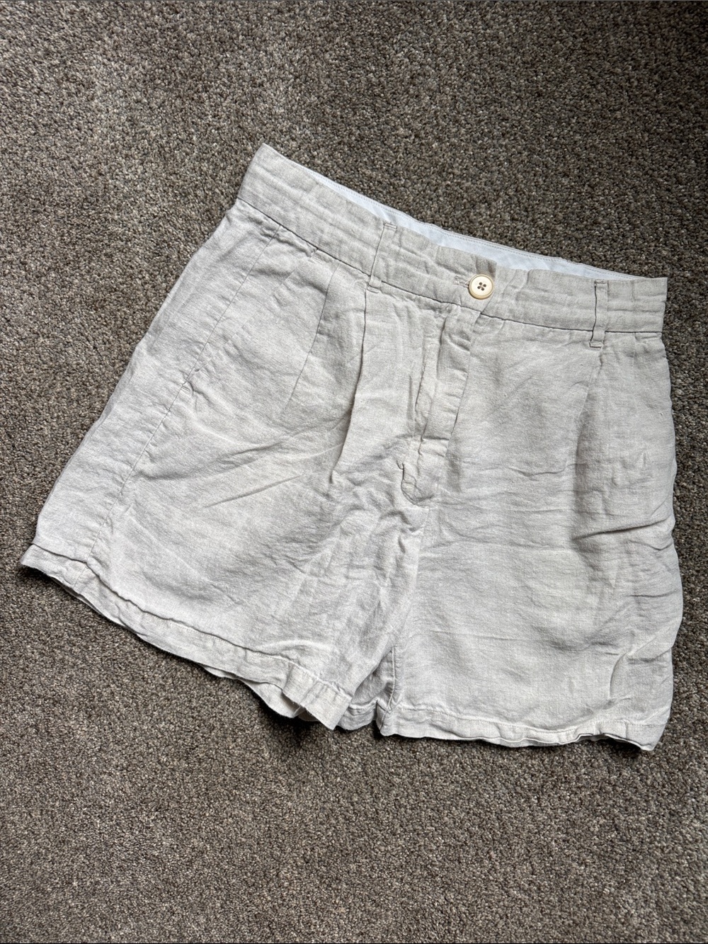 ARITZIA Wilfred 100% Organic Linen Pleated Shorts Old Money Quiet Luxury 6 Ivory